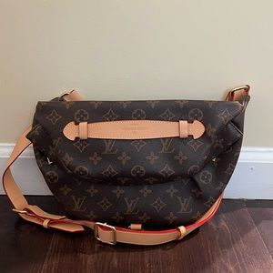 L•V Bum-bag